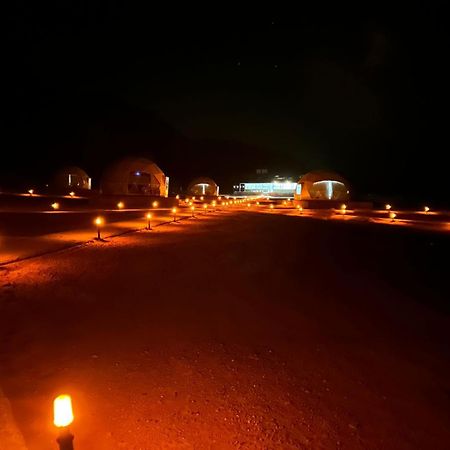 Night Magic Camp Hotel Wadi Rum Buitenkant foto