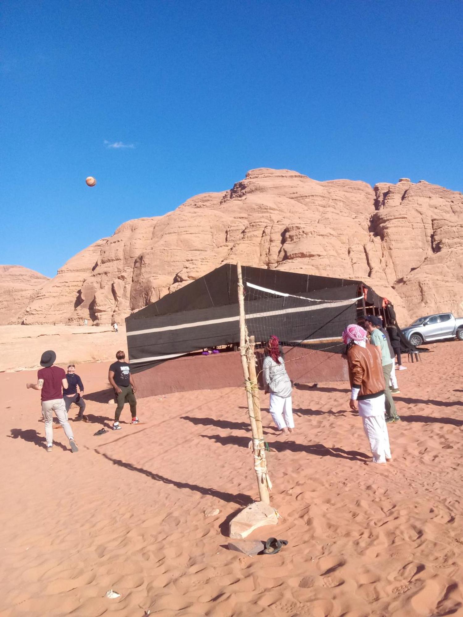 Night Magic Camp Hotel Wadi Rum Buitenkant foto