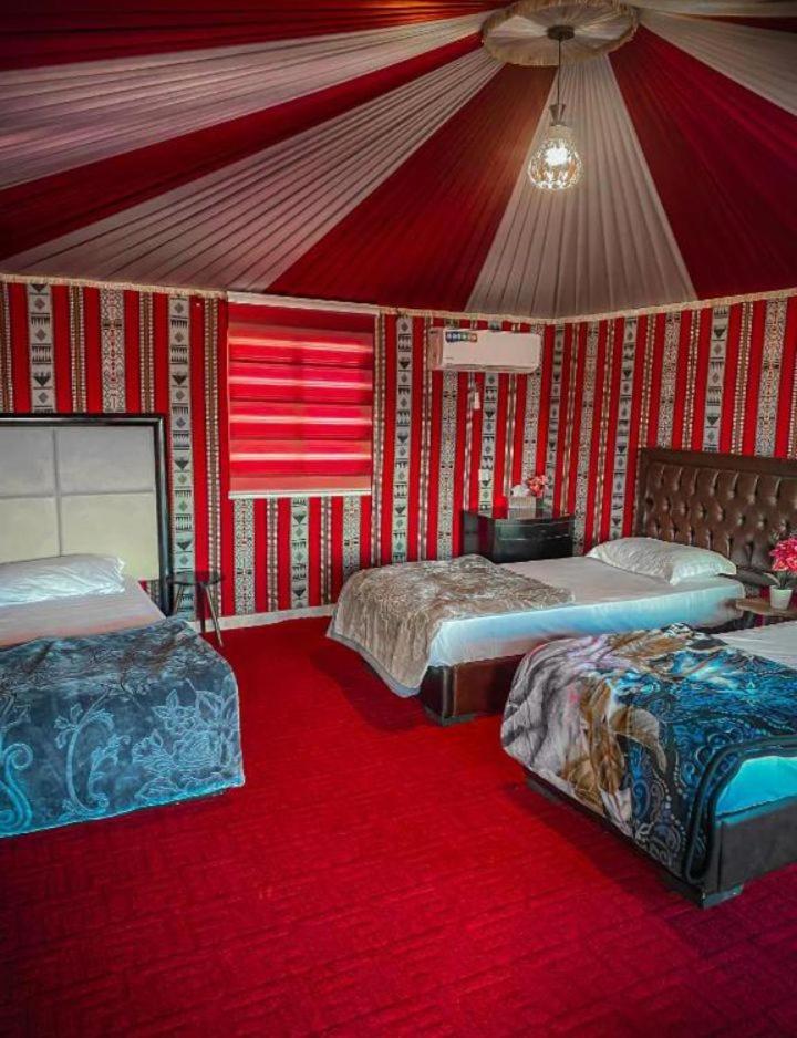 Night Magic Camp Hotel Wadi Rum Buitenkant foto