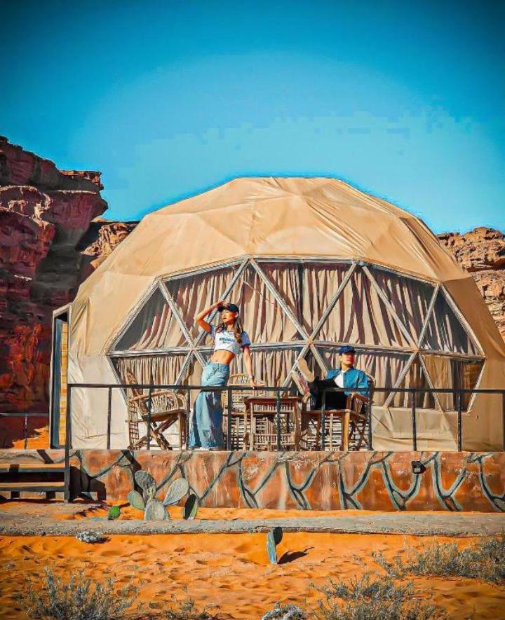 Night Magic Camp Hotel Wadi Rum Buitenkant foto