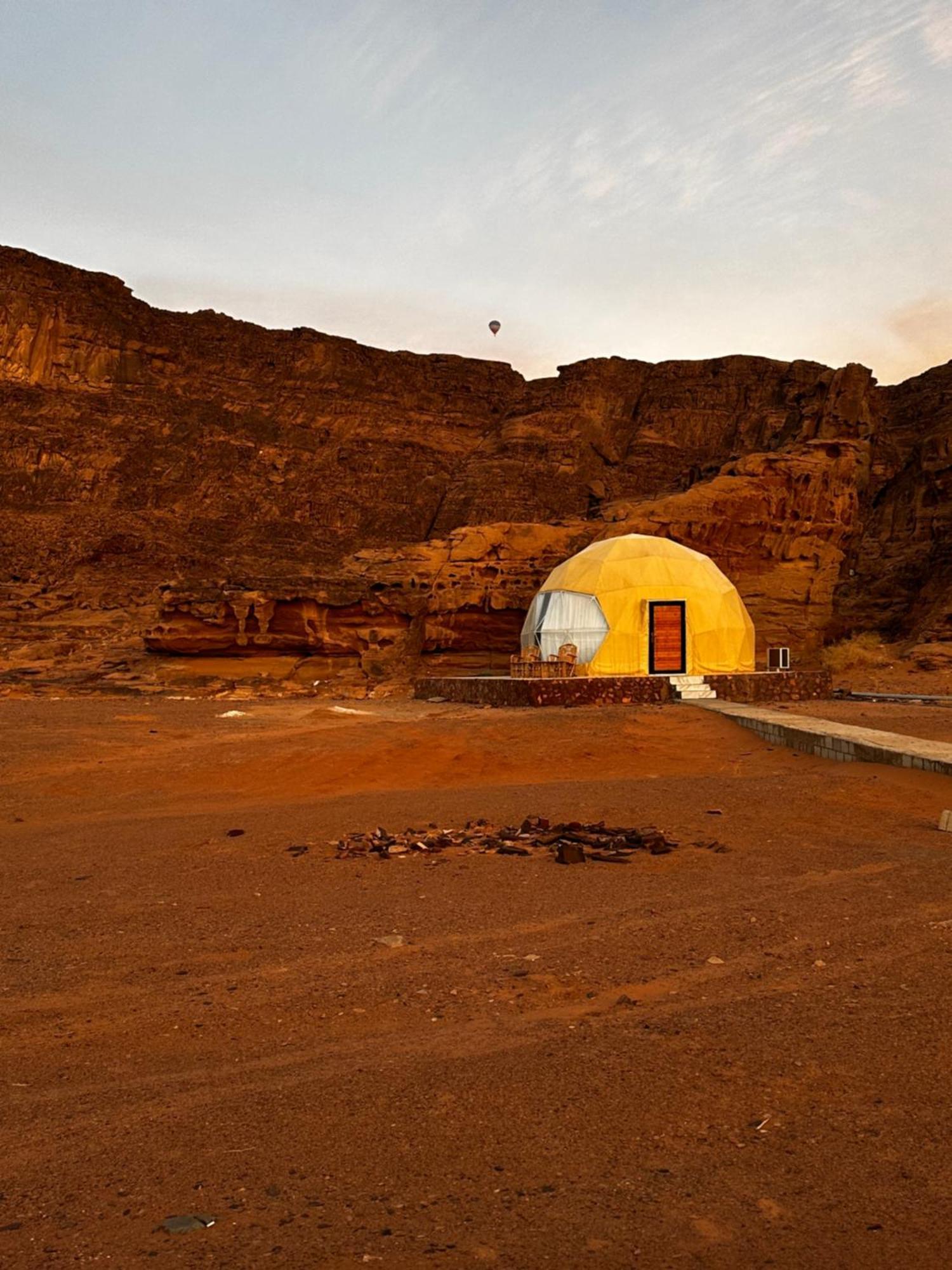 Night Magic Camp Hotel Wadi Rum Buitenkant foto